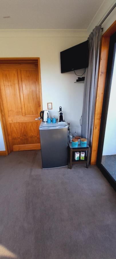 Hill Top Retreat Lower Dashwood 外观 照片