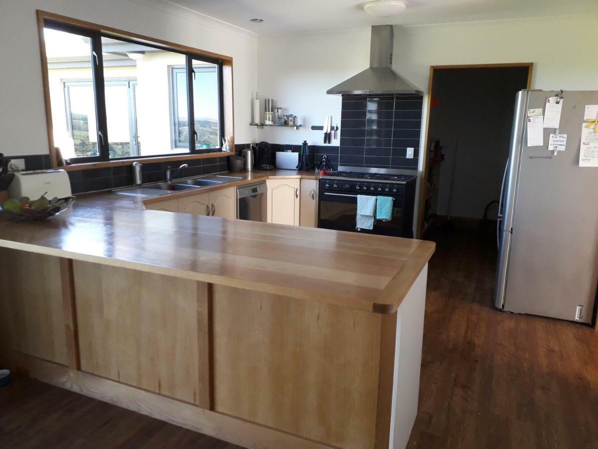 Hill Top Retreat Lower Dashwood 外观 照片