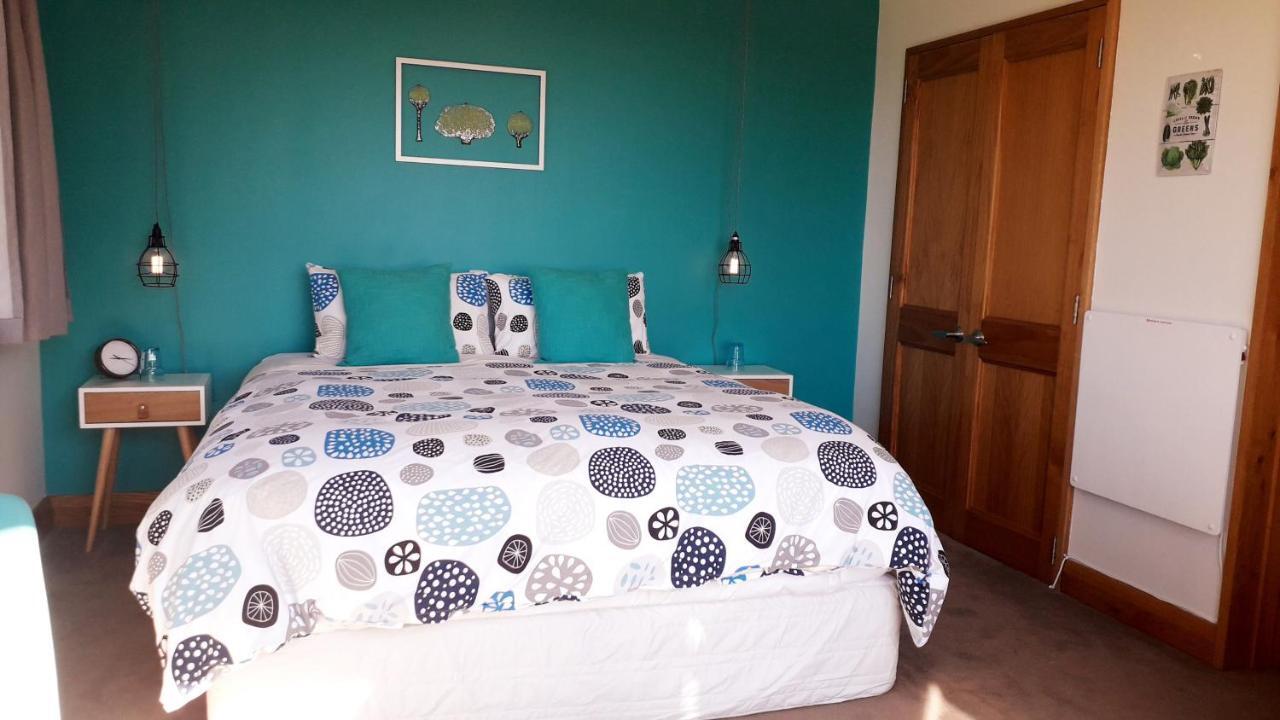 Hill Top Retreat Lower Dashwood 外观 照片